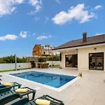 Villa Shaula 2 - Three Bedroom House With Pool