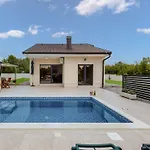 Villa Shaula 2 - Three Bedroom House With Pool