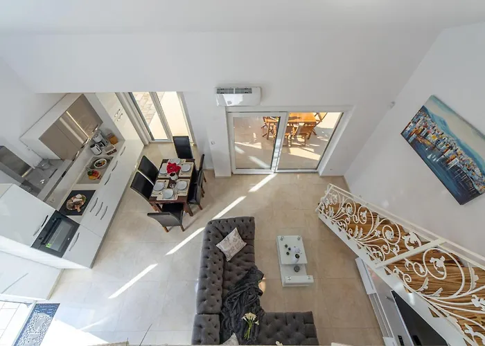 Villa Shaula 2 - Three Bedroom House With Pool Šibenik