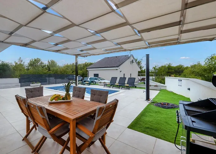 Shaula 2 - Three Bedroom House With Pool Villa *